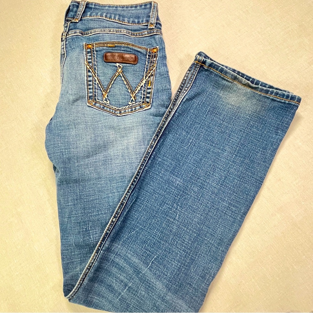 Wrangler Jean Bootcut Jeans Blue Women’s Size 9/34 Embroidered Pocket Stretch